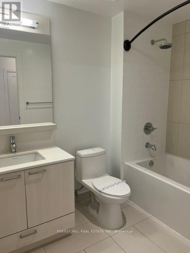 204 - 310 TWEEDSMUIR AVENUE, Toronto (Forest Hill South), Ontario, M5P2Y2