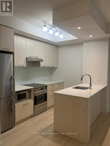 204 - 310 TWEEDSMUIR AVENUE, Toronto (Forest Hill South), Ontario, M5P2Y2