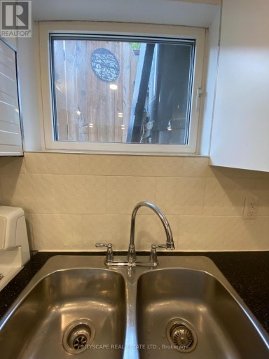 BSMT A - 135 BONHAM BSMT BOULEVARD, Mississauga (Streetsville), Ontario, L5M1C8