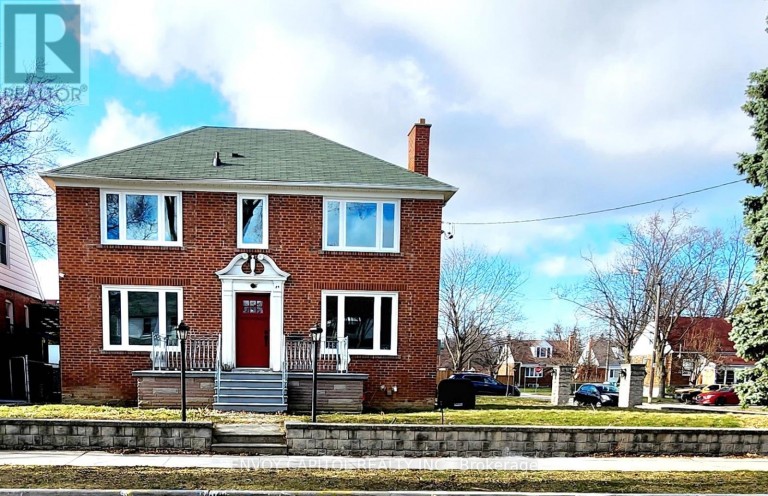 84 MACDONALD AVENUE, Toronto (Weston), Ontario, M9N2E4