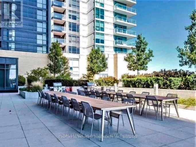 303 - 33 SINGER COURT, Toronto (Bayview Village), Ontario, M2K0B4