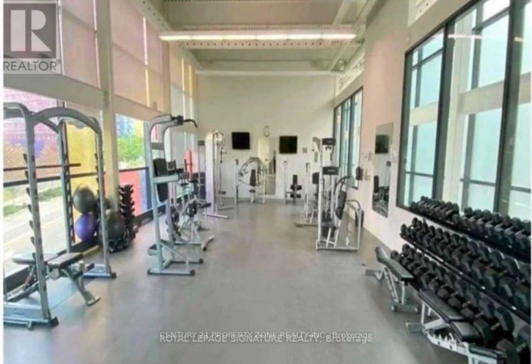 303 - 33 SINGER COURT, Toronto (Bayview Village), Ontario, M2K0B4