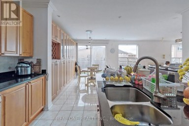 579 FRED MCLAREN BOULEVARD Markham (Wismer) Ontario photo 6