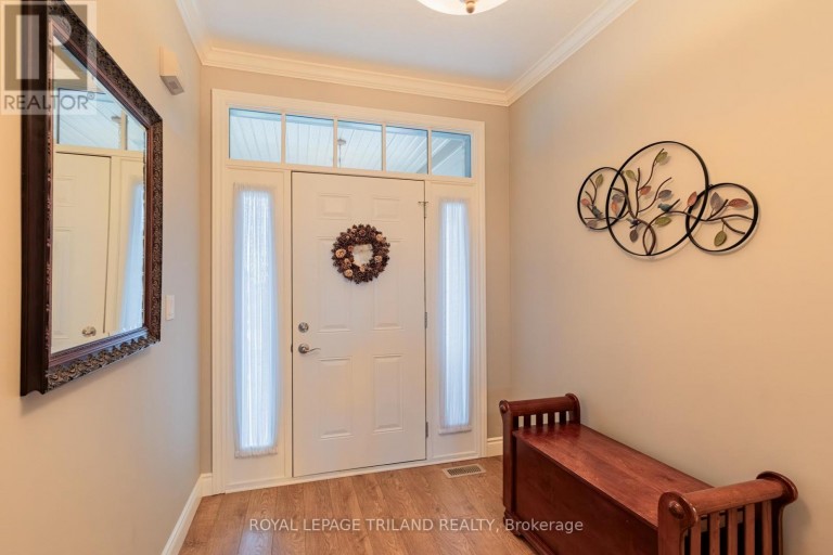 19 ERIN PLACE, Lambton Shores (Grand Bend), Ontario, N0M1T0
