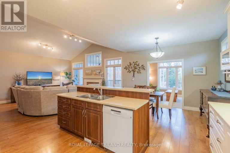 19 ERIN PLACE, Lambton Shores (Grand Bend), Ontario, N0M1T0