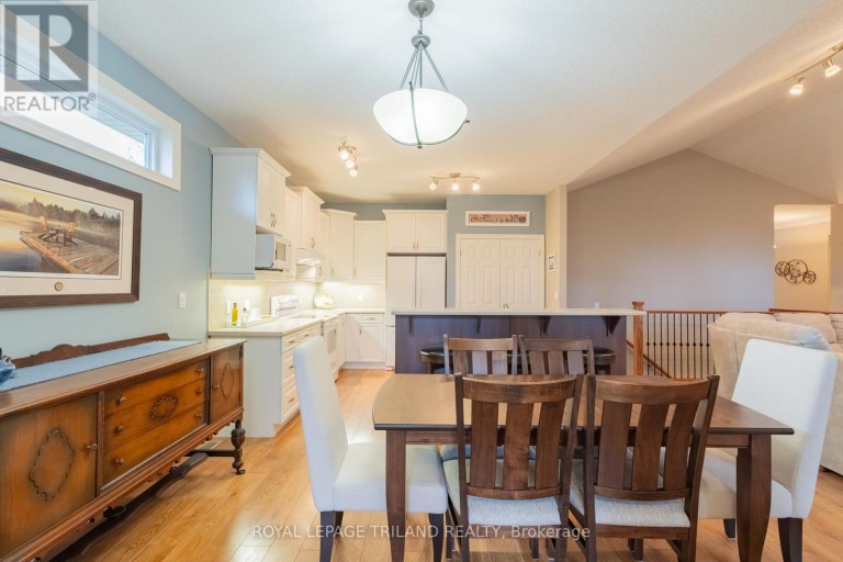 19 ERIN PLACE, Lambton Shores (Grand Bend), Ontario, N0M1T0