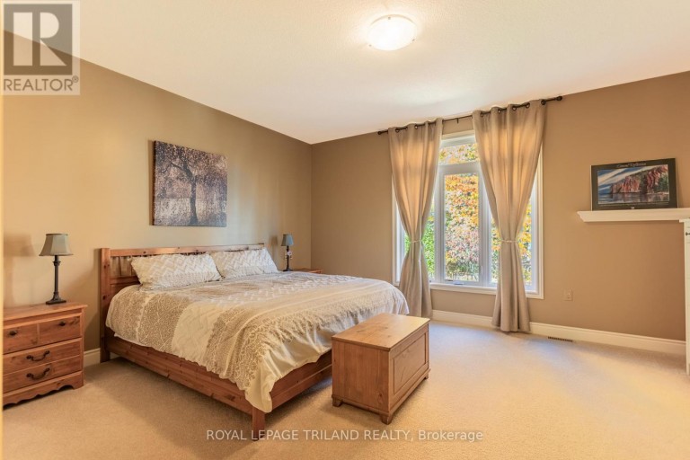 19 ERIN PLACE, Lambton Shores (Grand Bend), Ontario, N0M1T0