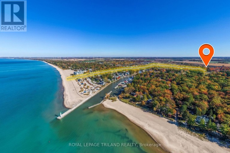 19 ERIN PLACE, Lambton Shores (Grand Bend), Ontario, N0M1T0