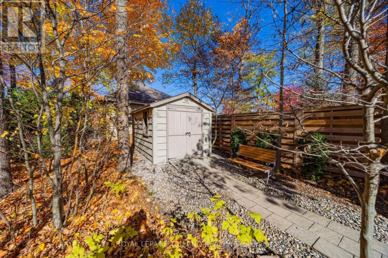 19 ERIN PLACE, Lambton Shores (Grand Bend), Ontario, N0M1T0