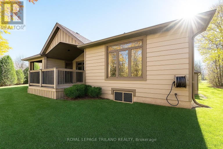 19 ERIN PLACE, Lambton Shores (Grand Bend), Ontario, N0M1T0