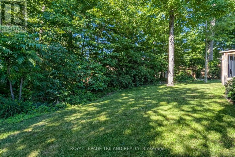 19 ERIN PLACE, Lambton Shores (Grand Bend), Ontario, N0M1T0
