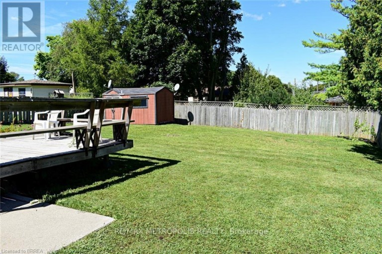 UPPER - 5 MCCAMMON STREET, Brant (Paris), Ontario, N3L1V8
