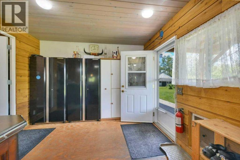 173, 43336 Range Road 215, Rural Camrose County, Alberta, T0B1M0