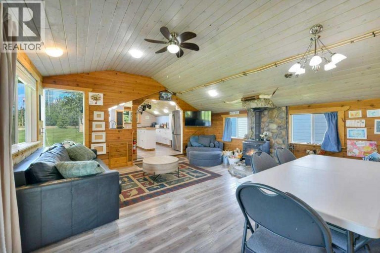 173, 43336 Range Road 215, Rural Camrose County, Alberta, T0B1M0
