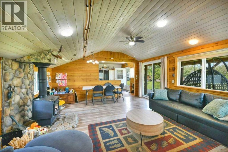 173, 43336 Range Road 215, Rural Camrose County, Alberta, T0B1M0