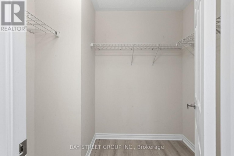 2564 GRAND OAK TRAIL, Oakville (WM Westmount), Ontario, L6M0S4