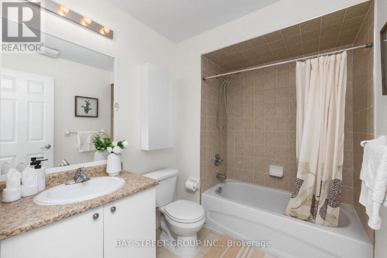 2564 GRAND OAK TRAIL, Oakville (WM Westmount), Ontario, L6M0S4