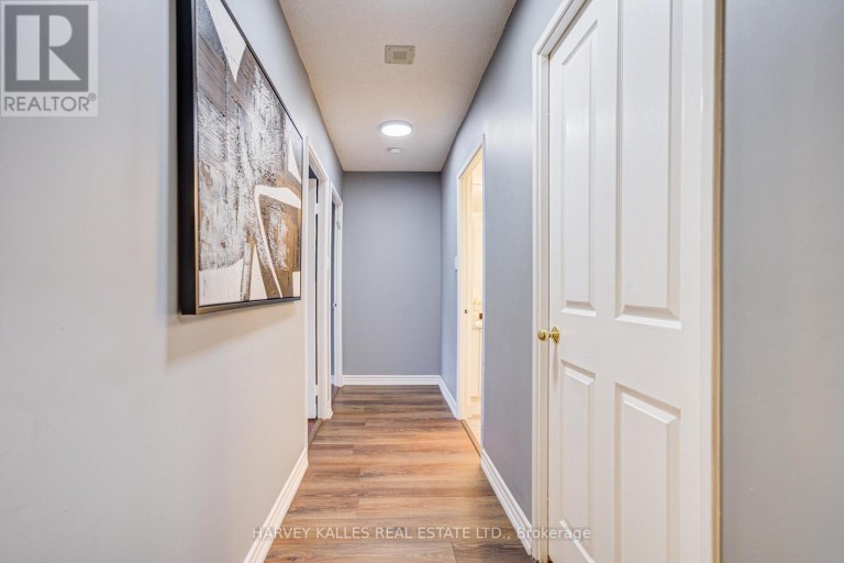 212 - 120 PROMENADE CIRCLE, Vaughan (Brownridge), Ontario, L4J7W9