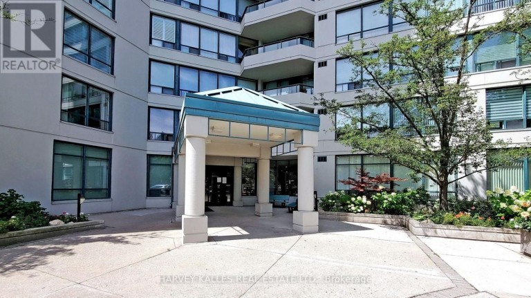 212 - 120 PROMENADE CIRCLE, Vaughan (Brownridge), Ontario, L4J7W9