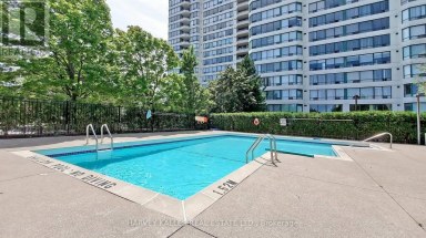212 - 120 PROMENADE CIRCLE Vaughan (Brownridge) Ontario photo 43
