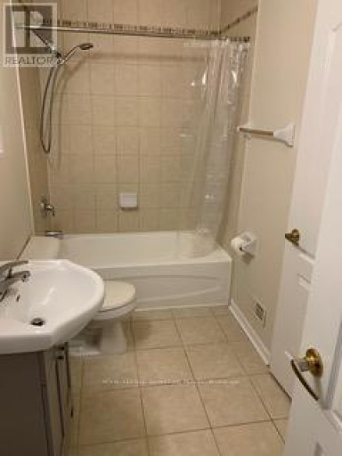 2 - 27 NASSAU STREET, Oshawa (Vanier), Ontario, L1J4A3