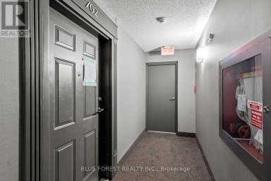 702 - 549 RIDOUT STREET N London East (East F) Ontario photo 7