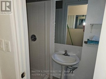 69 GROVE PARK CRESCENT Toronto (Don Valley Village) Ontario photo 2