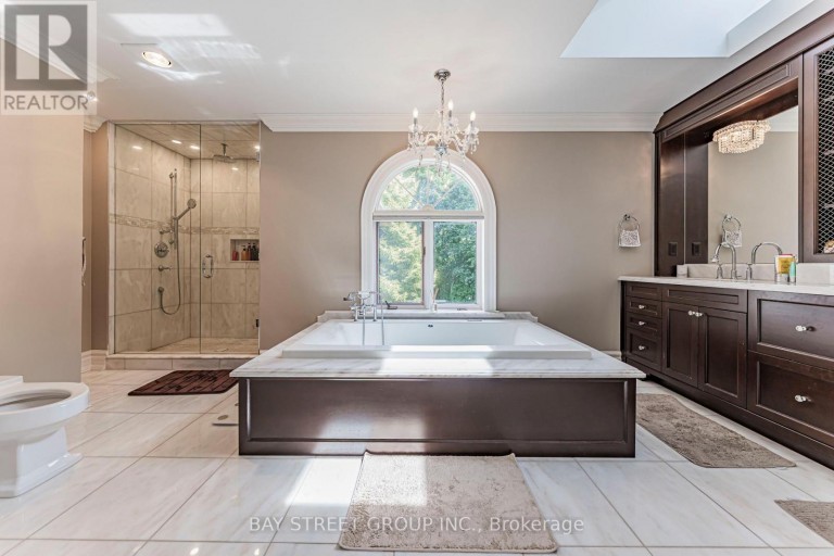 103 NORTHDALE ROAD, Toronto (St. Andrew-Windfields), Ontario, M2L2L9