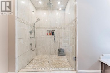 103 NORTHDALE ROAD Toronto (St. Andrew-Windfields) Ontario photo 25