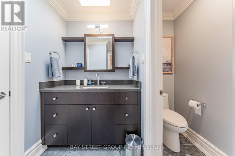 103 NORTHDALE ROAD, Toronto (St. Andrew-Windfields), Ontario, M2L2L9