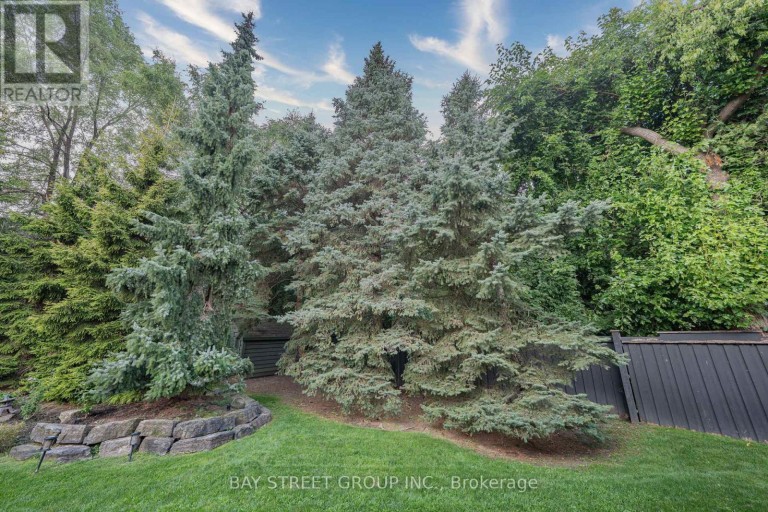 103 NORTHDALE ROAD, Toronto (St. Andrew-Windfields), Ontario, M2L2L9
