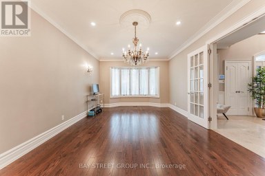 103 NORTHDALE ROAD Toronto (St. Andrew-Windfields) Ontario photo 7