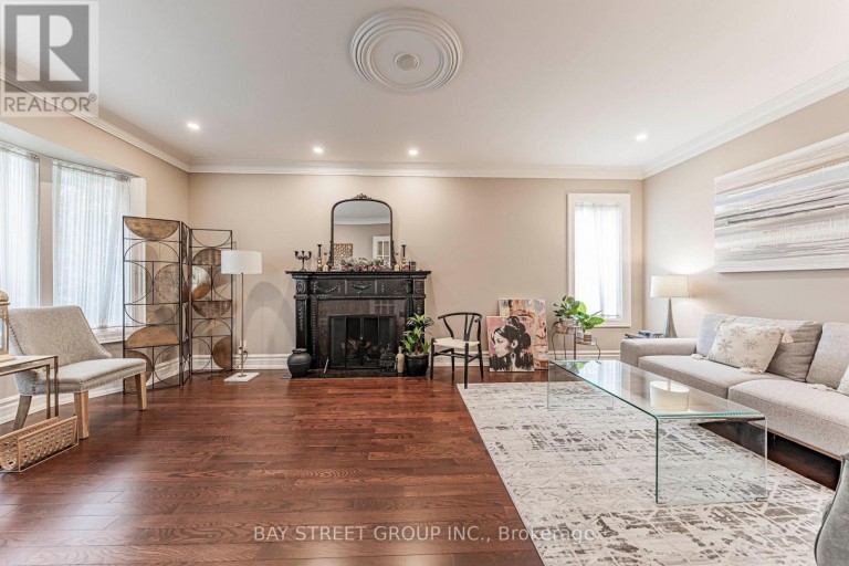 103 NORTHDALE ROAD, Toronto (St. Andrew-Windfields), Ontario, M2L2L9