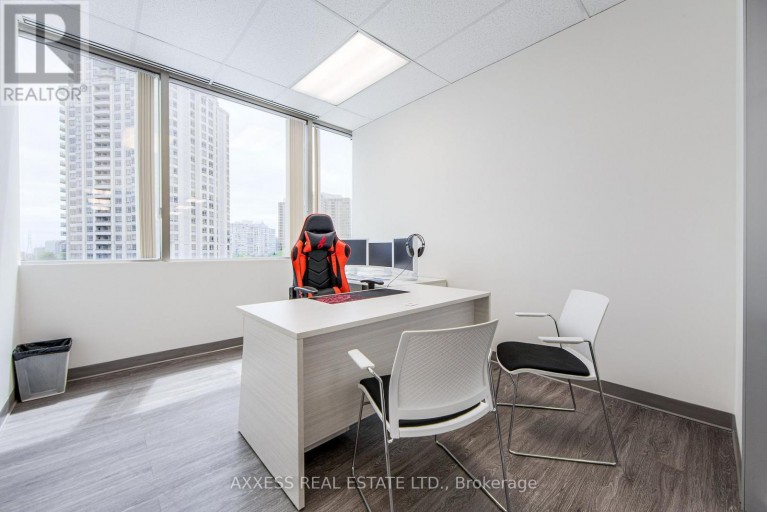 400 - 30 EGLINTON AVENUE W, Mississauga (Hurontario), Ontario, L5R3E7