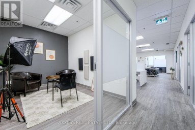 400 - 30 EGLINTON AVENUE W Mississauga (Hurontario) Ontario photo 16