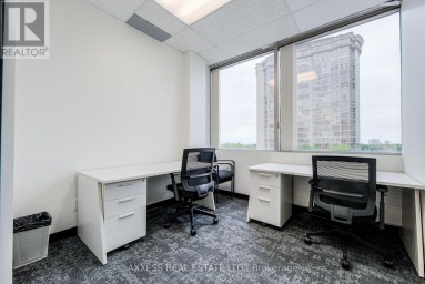 400 - 30 EGLINTON AVENUE W Mississauga (Hurontario) Ontario photo 28