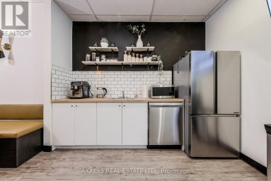 400 - 30 EGLINTON AVENUE W Mississauga (Hurontario) Ontario photo 34