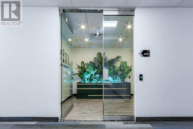 400 - 30 EGLINTON AVENUE W, Mississauga (Hurontario), Ontario, L5R3E7