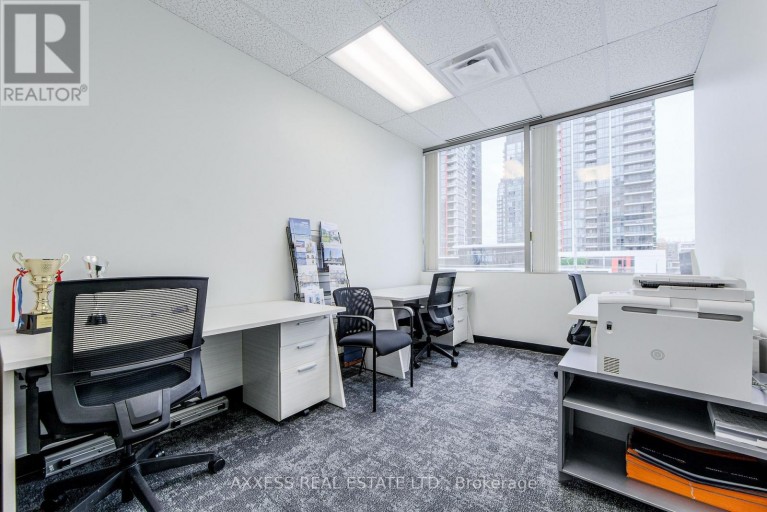 401 - 30 EGLINTON AVENUE W, Mississauga (Hurontario), Ontario, L5R3E7