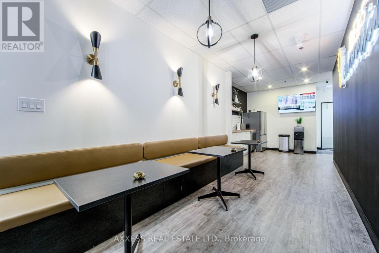 401 - 30 EGLINTON AVENUE W, Mississauga (Hurontario), Ontario, L5R3E7