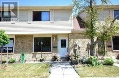 55 - 98 FALCONER DRIVE Mississauga (Streetsville) Ontario photo 1