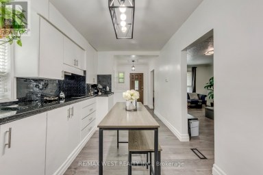 49 MONTCALM AVENUE Toronto (Briar Hill-Belgravia) Ontario photo 12