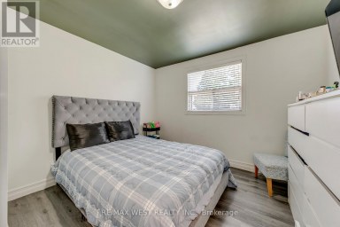 49 MONTCALM AVENUE Toronto (Briar Hill-Belgravia) Ontario photo 22