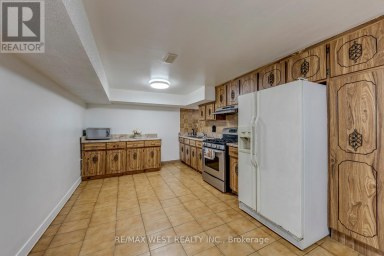 49 MONTCALM AVENUE Toronto (Briar Hill-Belgravia) Ontario photo 35