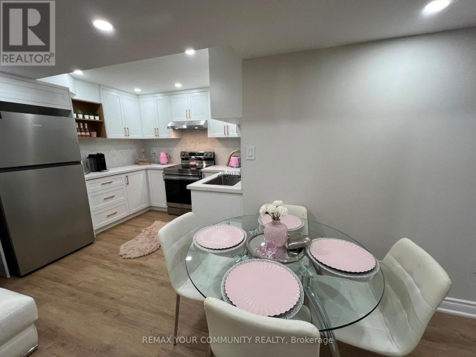 BASEMENT - 11 NEWMILL CRESCENT, Richmond Hill (Devonsleigh), Ontario, L4C9T7