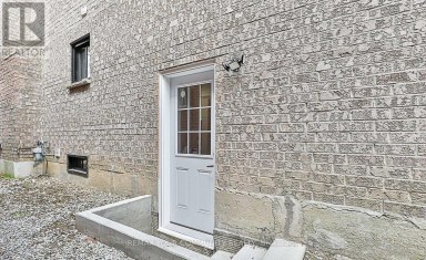 BASEMENT - 11 NEWMILL CRESCENT Richmond Hill (Devonsleigh) Ontario photo 2