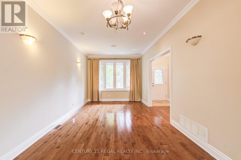 2A TWENTY EIGHTH STREET, Toronto (Long Branch), Ontario, M8W2Y4