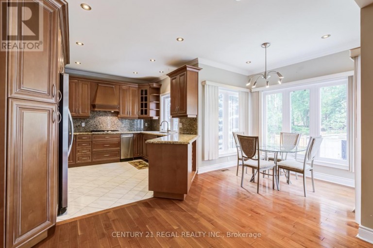 2A TWENTY EIGHTH STREET, Toronto (Long Branch), Ontario, M8W2Y4