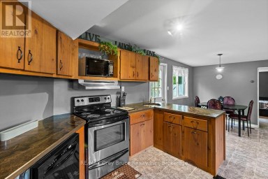 335 PIKE BAY ROAD Northern Bruce Peninsula Ontario photo 16