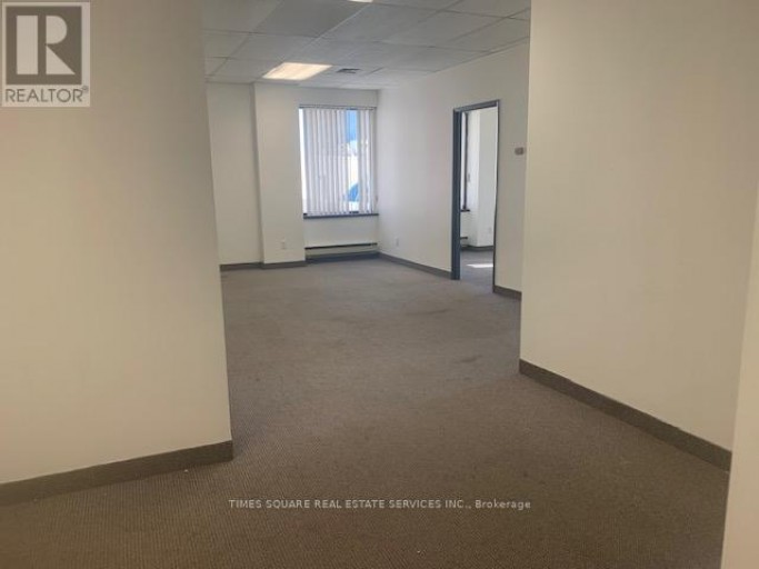303 - 650 HIGHWAY 7 EAST HIGHWAY, Richmond Hill (Beaver Creek Business Park), Ontario, L4B1B2